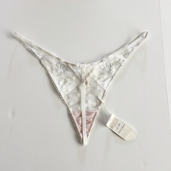[For Love & Lemons] White Lace Heart Window Thong Underwear Panties NWT Size XL - Picture 3 of 9